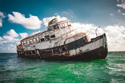 Unclaimed ships .